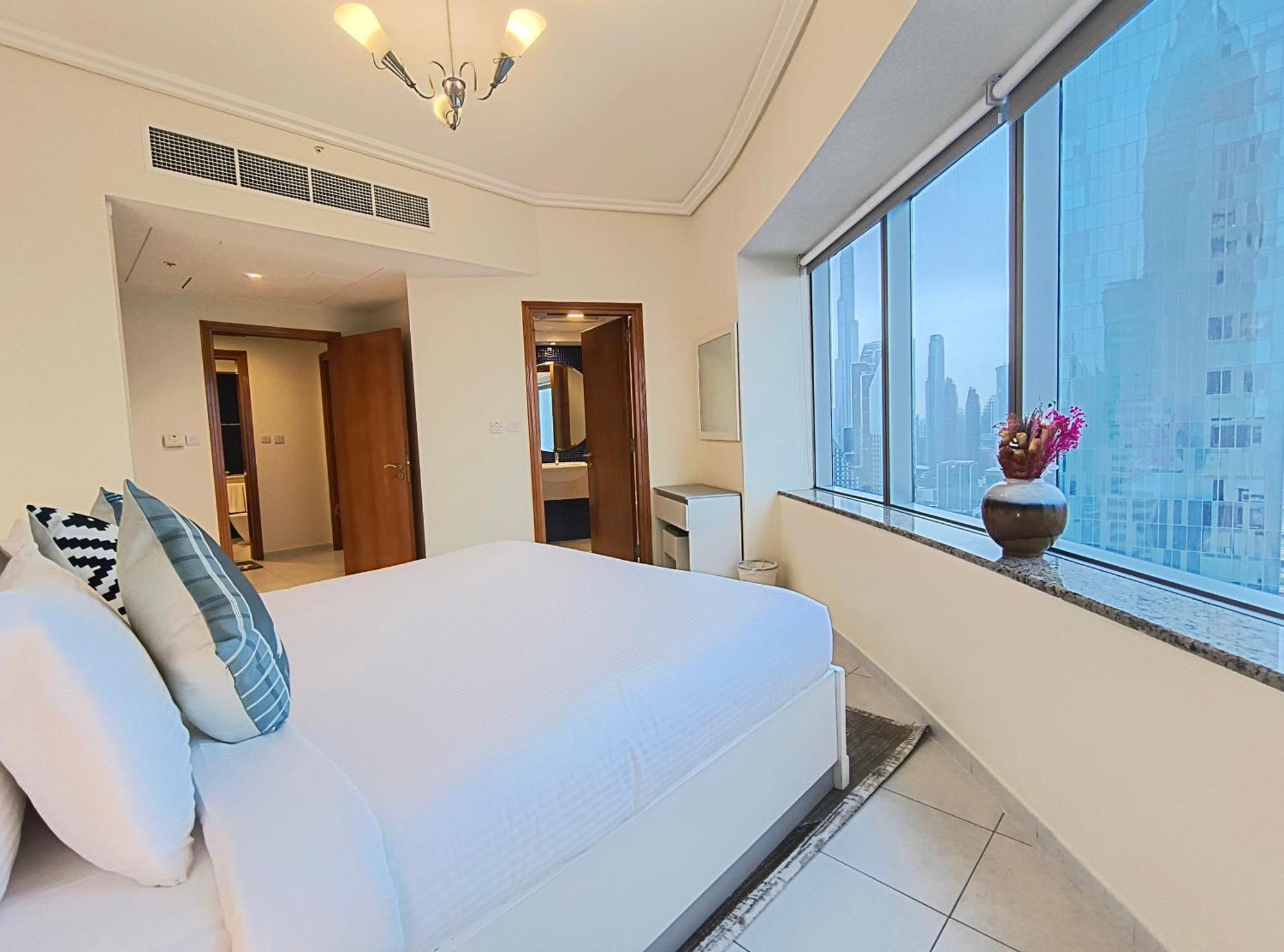 Trinity Holiday Homes - Sheikh Zayed Road Near To Financial Center Metro Station Dubai Exterior photo